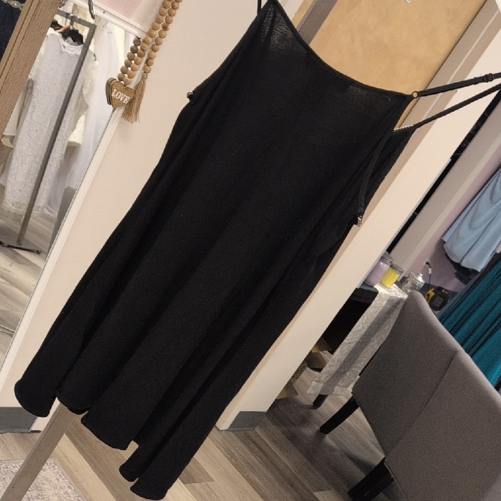 White House Black Market Black Camisole with Chain Accent - Picture 5 of 6